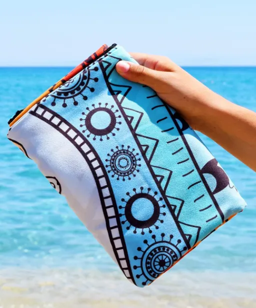 COLMENA Microfiber Beach Towel